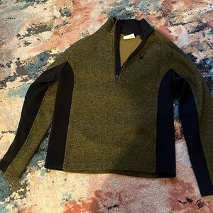 Excellent condition men’s army green and black Spyder pullover size M